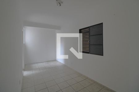 Quarto de casa para alugar com 2 quartos, 120m² em Vila do Castelo, São Paulo