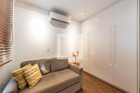 Apartamento à venda com 3 quartos, 162m² em Vila Nova Conceição, São Paulo