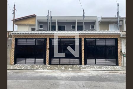 Casa à venda com 3 quartos, 100m² em Jardim Sabara, São Paulo