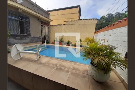 Casa à venda com 4 quartos, 245m² em Penha, Rio de Janeiro