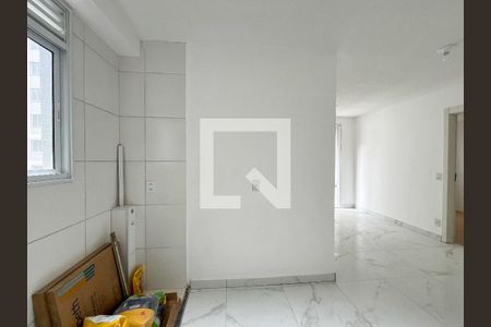 Cozinha e Área de Serviço de apartamento para alugar com 2 quartos, 39m² em Vila Pirituba, São Paulo