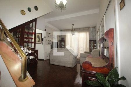 Sala de casa à venda com 5 quartos, 290m² em Santa Tereza, Belo Horizonte