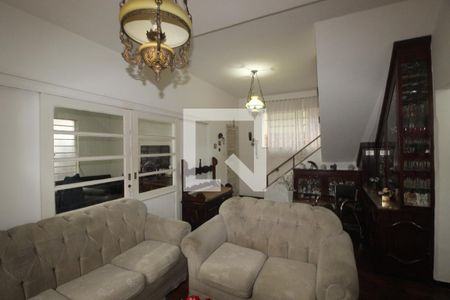 Sala de casa à venda com 5 quartos, 290m² em Santa Tereza, Belo Horizonte