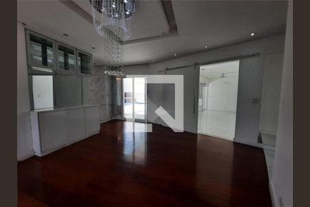 Casa à venda com 3 quartos, 262m² em Jardim Campo Grande, São Paulo