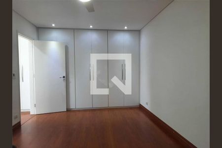 Casa à venda com 3 quartos, 262m² em Jardim Campo Grande, São Paulo