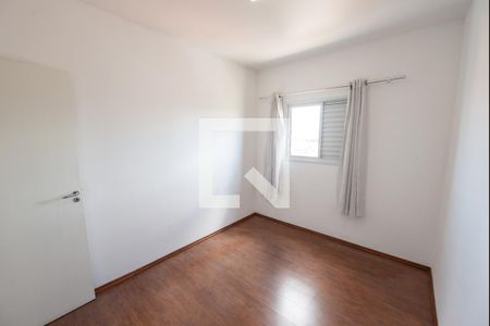 Quarto de apartamento para alugar com 2 quartos, 67m² em Vila Jaboticabeira, Taubaté