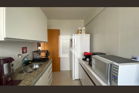 Cozinha de apartamento à venda com 2 quartos, 70m² em Buritis, Belo Horizonte