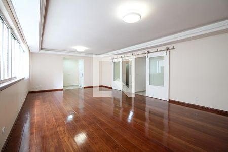 Apartamento para alugar com 195m², 3 quartos e 2 vagasSala