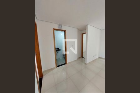 Apartamento à venda com 2 quartos, 34m² em Vila Nhocuné, São Paulo