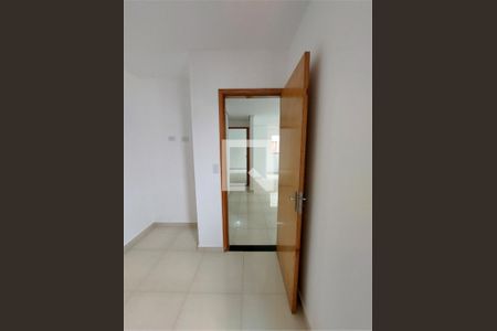 Apartamento à venda com 2 quartos, 34m² em Vila Nhocuné, São Paulo