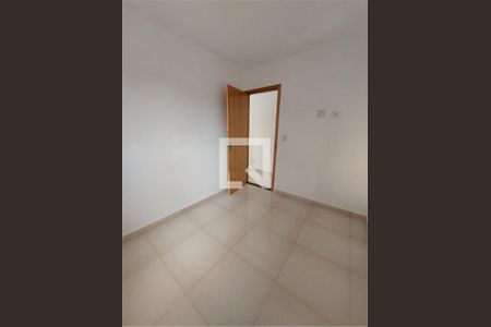 Apartamento à venda com 2 quartos, 34m² em Vila Nhocuné, São Paulo