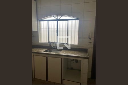 Casa à venda com 2 quartos, 102m² em Jardim Marek, Santo André