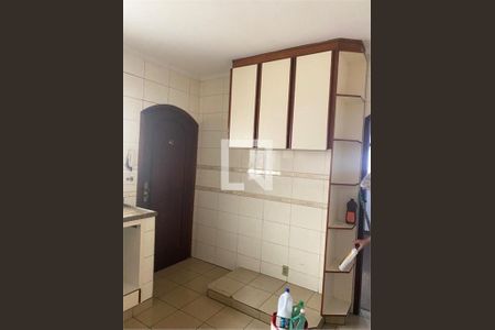 Casa à venda com 2 quartos, 102m² em Jardim Marek, Santo André