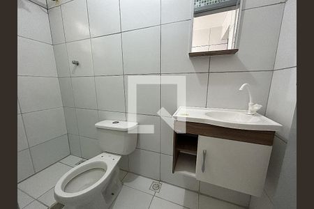 Banheiro de apartamento para alugar com 1 quarto, 50m² em Vila Valqueire, Rio de Janeiro