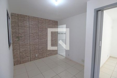 Sala de apartamento para alugar com 1 quarto, 50m² em Vila Valqueire, Rio de Janeiro