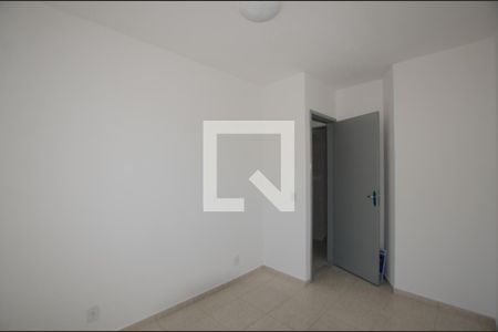 Quarto 1 de apartamento para alugar com 2 quartos, 65m² em Vila Valqueire, Rio de Janeiro