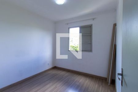 Quarto 1 de apartamento para alugar com 2 quartos, 42m² em Jardim Arco-iris, Cotia