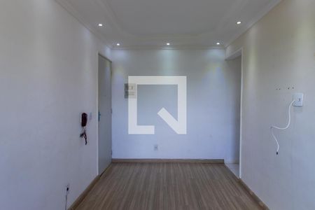 Sala de apartamento para alugar com 2 quartos, 42m² em Jardim Arco-iris, Cotia