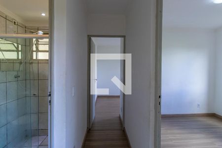 Corredor de apartamento para alugar com 2 quartos, 42m² em Jardim Arco-iris, Cotia