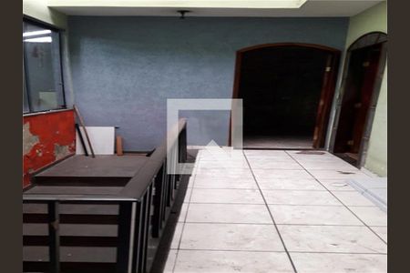 Casa à venda com 4 quartos, 450m² em Santo Antônio, Osasco