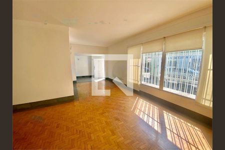 Casa à venda com 3 quartos, 450m² em Vila Inah, São Paulo