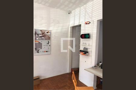 Casa à venda com 2 quartos, 180m² em Chácara Santo Antônio (Zona Sul), São Paulo