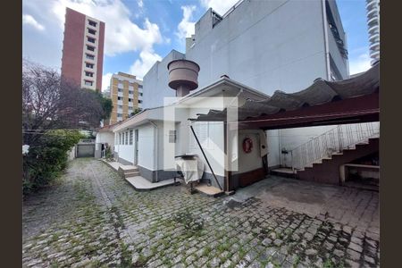 Casa à venda com 5 quartos, 342m² em Vila Bastos, Santo André