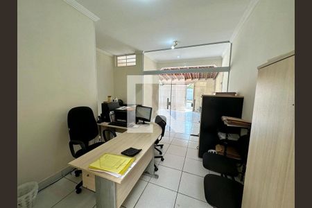 Casa à venda com 4 quartos, 200m² em Jardim Pauliceia, Campinas