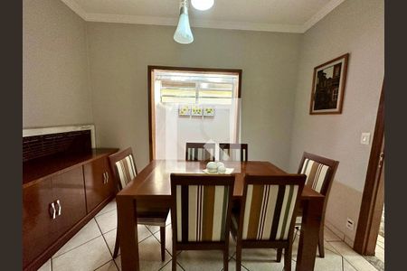 Casa à venda com 4 quartos, 200m² em Jardim Pauliceia, Campinas