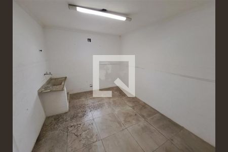 Casa à venda com 6 quartos, 214m² em Vila Mariana, São Paulo