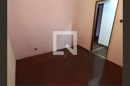 Casa à venda com 3 quartos, 130m² em Vila Mangalot, São Paulo