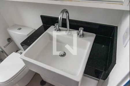 Banheiro de kitnet/studio para alugar com 1 quarto, 22m² em Vila Mariana, São Paulo