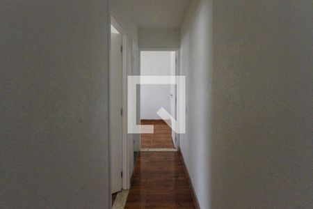 Corredor de apartamento para alugar com 2 quartos, 42m² em Jardim Egle, São Paulo