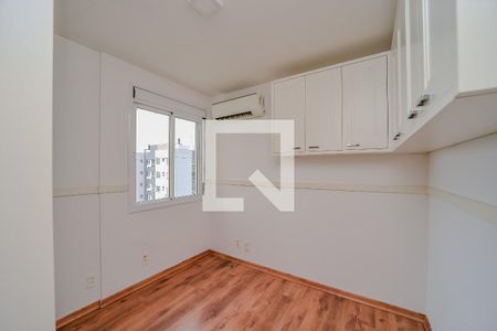 Quarto de apartamento à venda com 2 quartos, 74m² em Passo D’areia, Porto Alegre