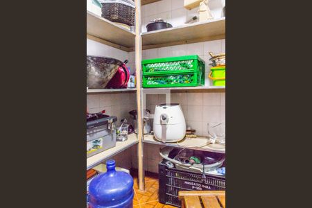 Casa de condomínio para alugar com 609m², 4 quartos e 4 vagas Casa de condomínio para alugar com 609m², 4 quartos e 4 vagasDespensa