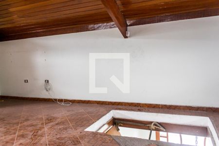 Casa de condomínio para alugar com 609m², 4 quartos e 4 vagas Casa de condomínio para alugar com 609m², 4 quartos e 4 vagasSótão