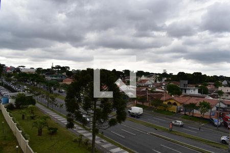 Quarto 1 de apartamento para alugar com 2 quartos, 40m² em Uberaba, Curitiba