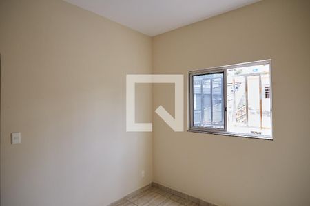 Quarto 1 de apartamento para alugar com 2 quartos, 56m² em Vera Cruz, Belo Horizonte