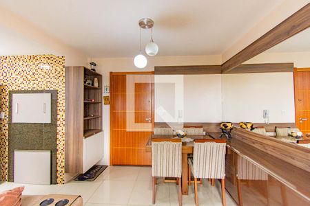 Sala de Jantar de apartamento à venda com 2 quartos, 69m² em Marechal Rondon, Canoas