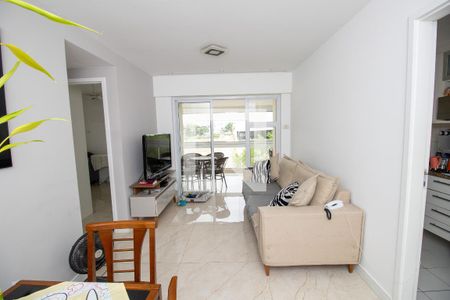 Sala de apartamento para alugar com 2 quartos, 73m² em Recreio dos Bandeirantes, Rio de Janeiro