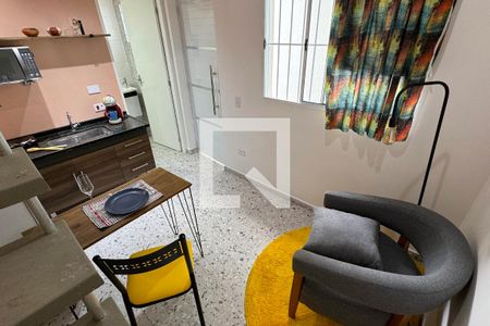 Sala de kitnet/studio para alugar com 1 quarto, 24m² em Vila do Conde, Barueri