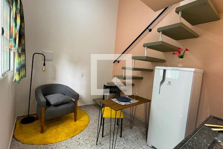 Sala de kitnet/studio para alugar com 1 quarto, 24m² em Vila do Conde, Barueri