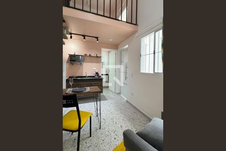 Sala de kitnet/studio para alugar com 1 quarto, 24m² em Vila do Conde, Barueri