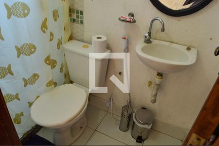 Banheiro de kitnet/studio para alugar com 1 quarto, 24m² em Curicica, Rio de Janeiro