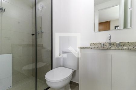 Banheiro de kitnet/studio para alugar com 1 quarto, 26m² em Vila Buarque, São Paulo