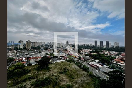 Vista de apartamento à venda com 2 quartos, 34m² em Santo Amaro, São Paulo