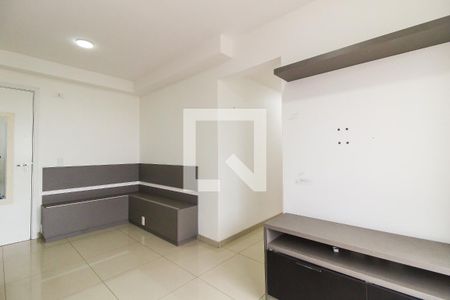 Sala de apartamento à venda com 2 quartos, 47m² em Vila Carmosina, São Paulo