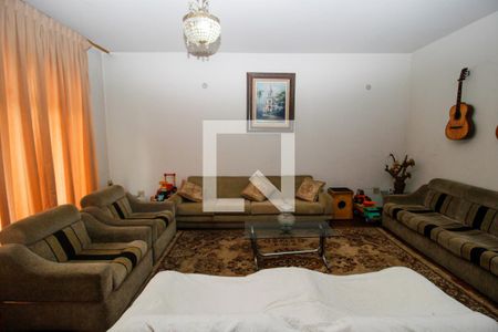 Sala de casa à venda com 3 quartos, 357m² em Barroca, Belo Horizonte