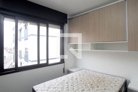 Quarto 1 de apartamento para alugar com 2 quartos, 64m² em São João, Porto Alegre