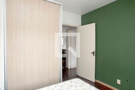 Quarto 1 de apartamento para alugar com 2 quartos, 64m² em São João, Porto Alegre